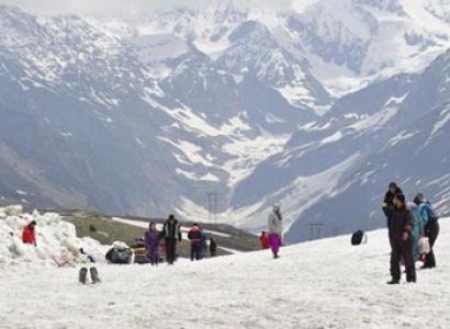 Shimla Manali Tour Packages By Car 12  Seater Tempo 5 Night 6 Days