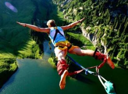 Bungee Jumping Tour