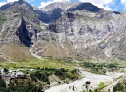 Manali - Keylong - Udaipur - Kaza Jeep Tour