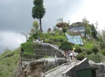 08 Nights 09 Days - Gangtok (3+1 N), Lachung (2 N), Pelling (2 N).