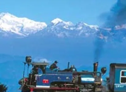 09 Nights 10 Days - Darjeeling (2 Nights), Pelling (2 Night), Gangtok (2+1 Nights), Lachung Tour