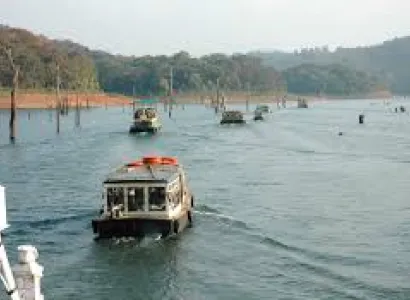 Kerala Tour Package Cochin, Periyar and Kumarkom Tour Package