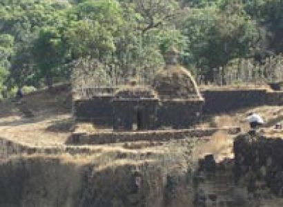Vasota Fort & Pateshwar Caves Tour