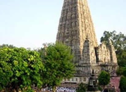 Buddhist Pilgrimage Tour with Taj Mahal