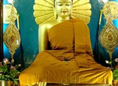 Buddhist Pilgrimage Tour with Taj Mahal