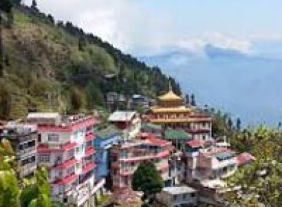 Mesmerizing Darjeeling Gangtok Tour (Honeymoon Special)