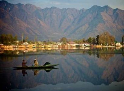 2 Nights & 3 Dayss Deluxe Kashmir Tour