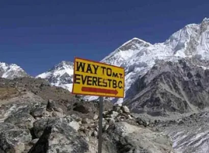 Everest trekking Tour