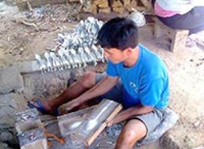 Ban Na Phia (Spoon making village) Tour