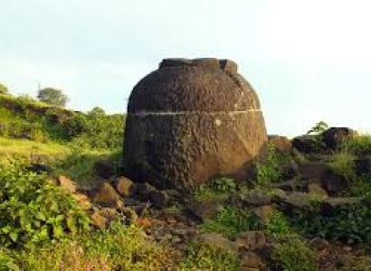 One Day Historical and Nature Trail in Nane Ghat