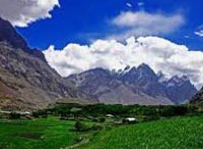 Kashmir Houseboat with Sonamarg Tour