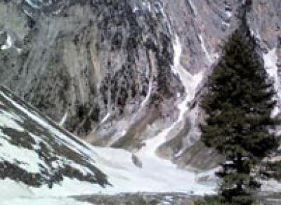 Amarnath Yatra by Helicopter From Baltal Tour
