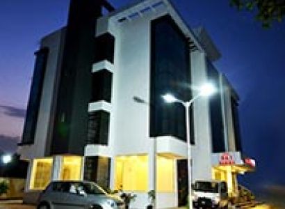 Sai Sakha Golden Image