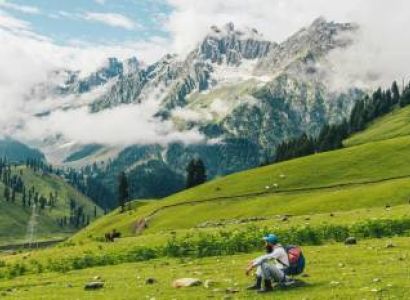Kashmir's Jewel Of Natural Wonders 5 Night - 6 Days Tour