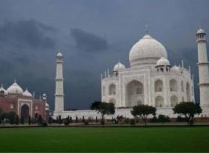 Overnight Trip to Taj Mahal from Delhi Package