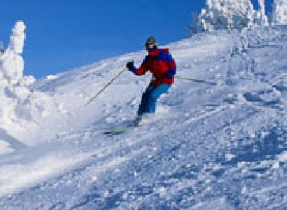 Delhi - Agra - Manali Tour Package