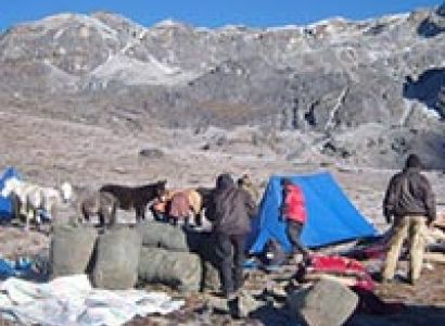 Jhomolhari Trek Tour