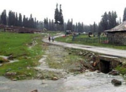 Kashmir Houseboat Package