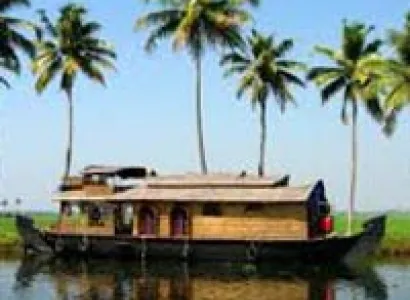 Wonders of Kerala Tour