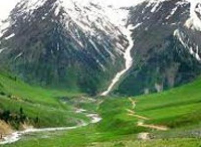 Idyllic Kashmir & Vaishno Devi Tour