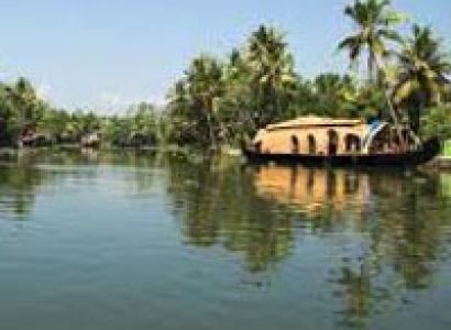 Kerala Backwaters Tour