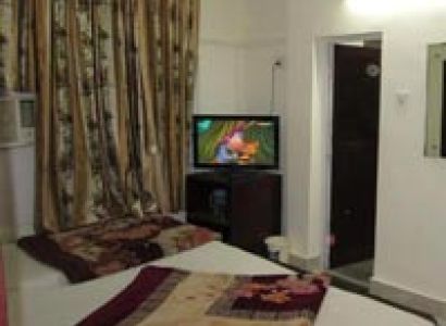 Deluxe Three Bed Non A/c