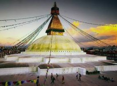 Golden Triangle With Varanasi and Nepal Tour