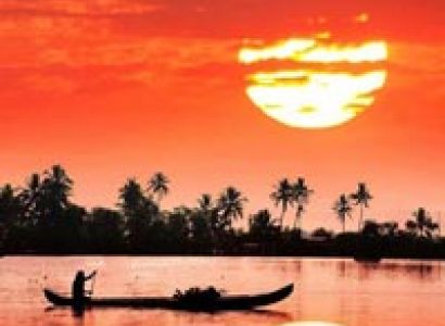 Kerala - Incredible [Cochin - Munnar - Thekkady - Alleppey - Kovalam - Kanyakumari] Tour