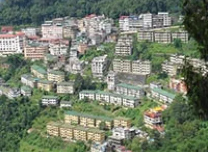 Gangtok - Pelling - Darjeeling Tour