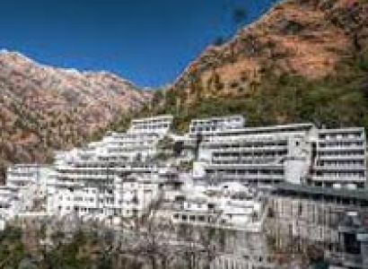 Vaishno Devi - Dharamshala - Manali Package