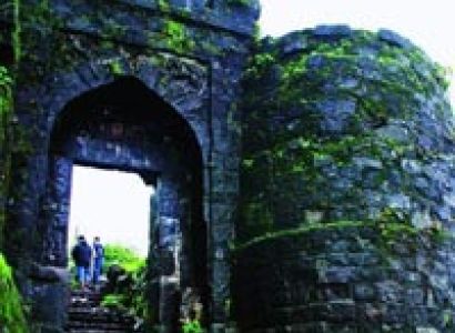 Amazing Hills Stations of Pune and Mumbai Tour
