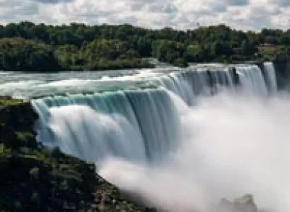 East & West Canadian Vacations Tour