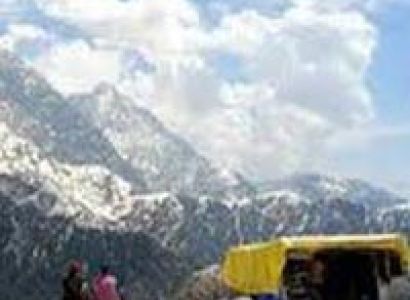 Day hike to Triund from McLeod Ganj Tour