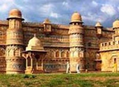 Khajuraho with Taj Mahal Tour