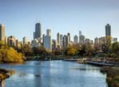 3 Star Holiday Inn & Suites Chicago Tour