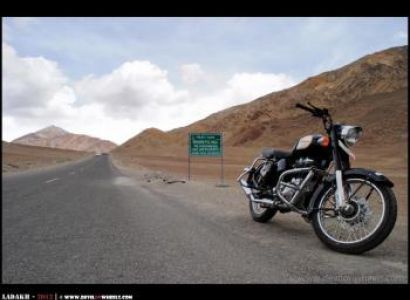 Motor Bike Safari to Ladakh Tour