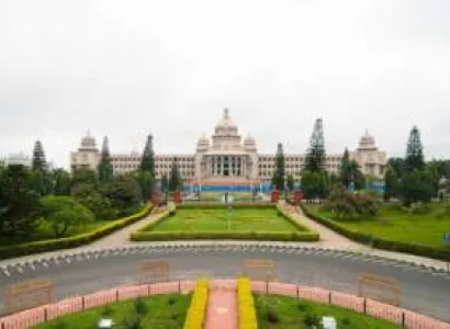 Hills Of South India Fly-N-Stay Tour