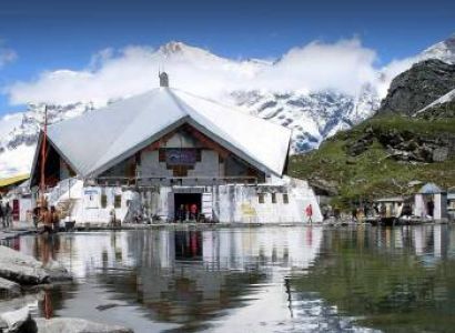Gurdwara Hemkund Sahib Package Tour