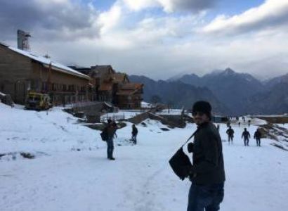 Auli Weekend Tour Package