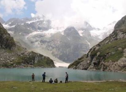 Dreamland Kashmir Tour