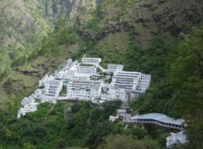 Jammu - Katra Vaishnodevi - Shivkhodi - Amritsar local - Baga Border Tour