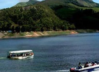 Kerala Honeymoon with Abad Hotels - 5 Days Tour