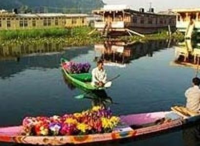 Kashmir Houseboat Tour