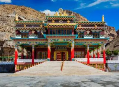 Leh Ladakh Tour 8N / 9D with Jispa