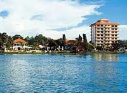 Kerala Backwaters Tour