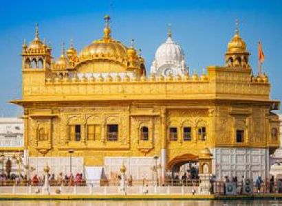 Golden Temple with Agra & Amritsar-Farmstay Tour Package