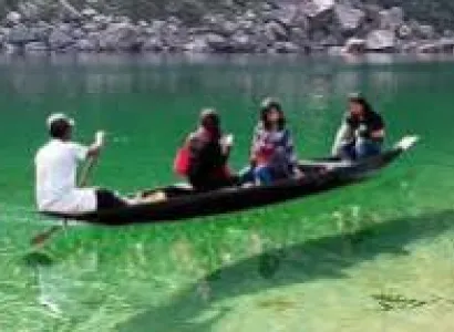 1 Day Mawlynnong & Dawki Tour