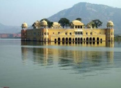 Overnight Agra Jaipur Tour