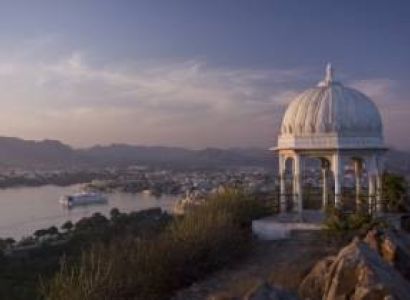 Ahemdabaad- Udaipur-Chittorgarh Tour