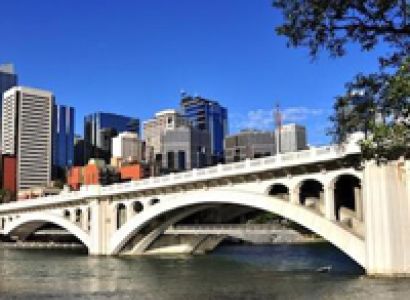 Banff, Jasper, Yoho & Waterton Lake National Parks and Calgary Tour from Calgary (with Airport Trans